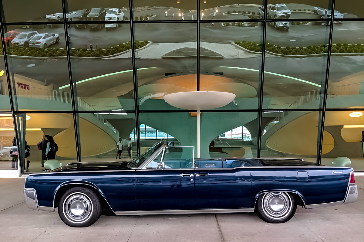 Classic Lincoln display in front of TWA reception